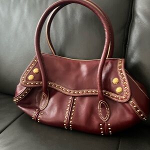 Elegant Burgundy Leather Handbag